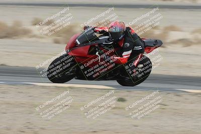 media/Nov-15-2025-Race Pace (Sat) [[8de605a2d8]]/Verified Riders/Turn 9 Inside (950am)/